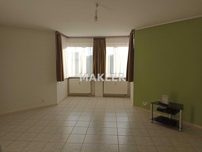 Mieskanie w bloku- 3 piętro- ogrodzony parking