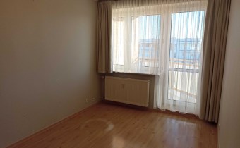 Mieskanie w bloku- 3 piętro- ogrodzony parking