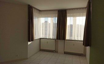 Mieskanie w bloku- 3 piętro- ogrodzony parking